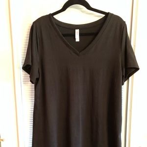 LuLaRoe Christy Tee